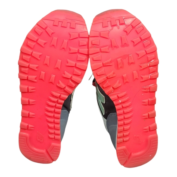 New Balance 574 Womens Size 11 Shoes SB7 - Picture 8 of 9